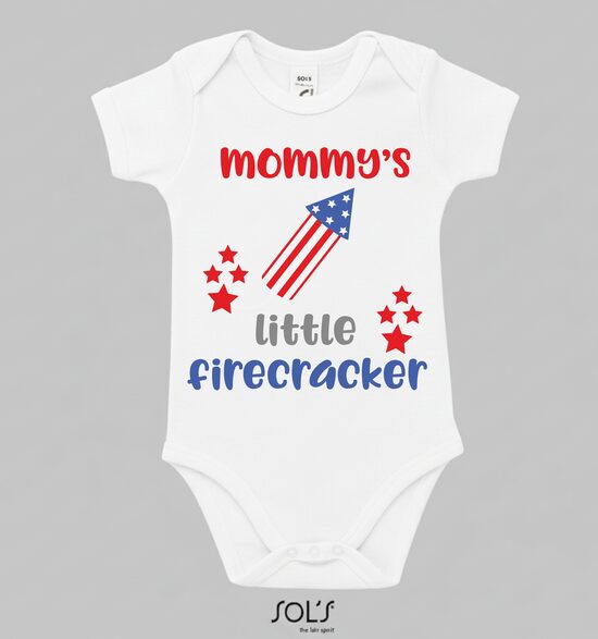 Mommy's Little Firecracker bodis bodžiukas. (Mamos mažytis fejerverkas)